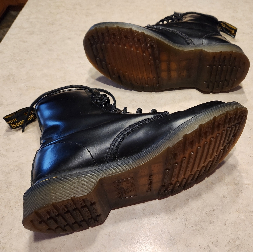 Dr. Martens 1460 Smooth Black Leather Boots - Picture 3 of 8